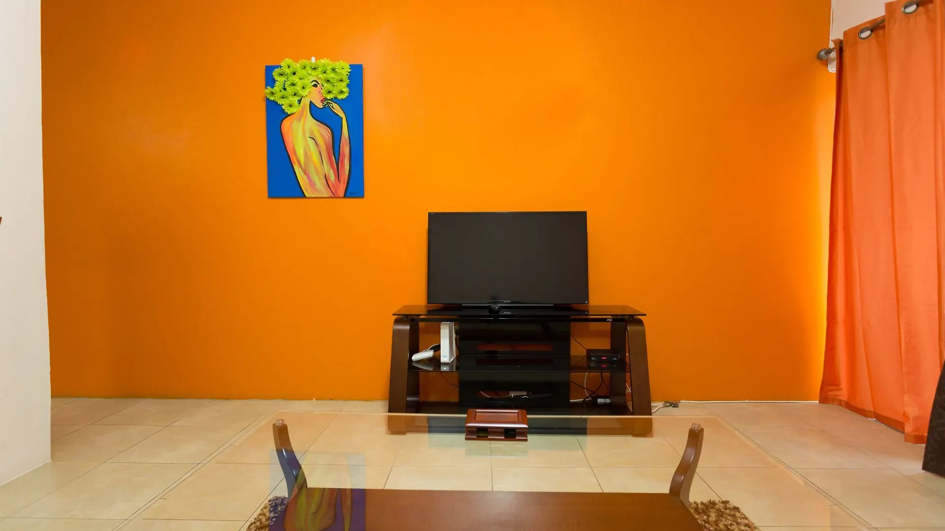 Apartment The Embassy Luxury Apt Crystal Towers II Kingston